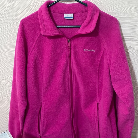 Columbia Jackets & Blazers - Columbia jacket Xl Pink very nice Zip up fleece coat